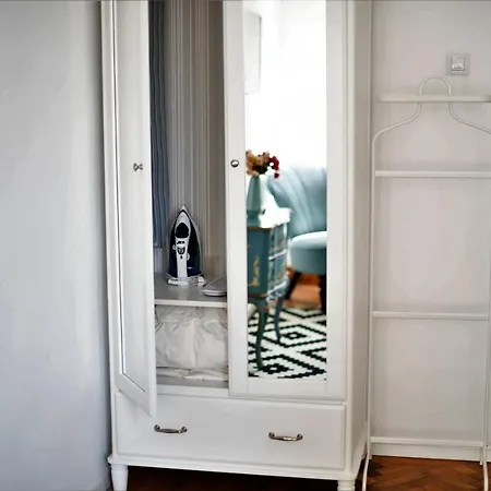 Andrea * Κλουζ-Ναπόκα